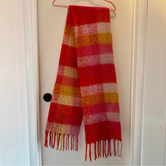 Anthropologie $58 Pink and Orange Scarf - Picture 3 of 10
